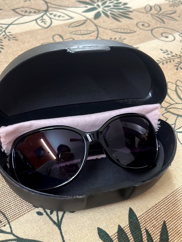 Woman’s Sunglasses