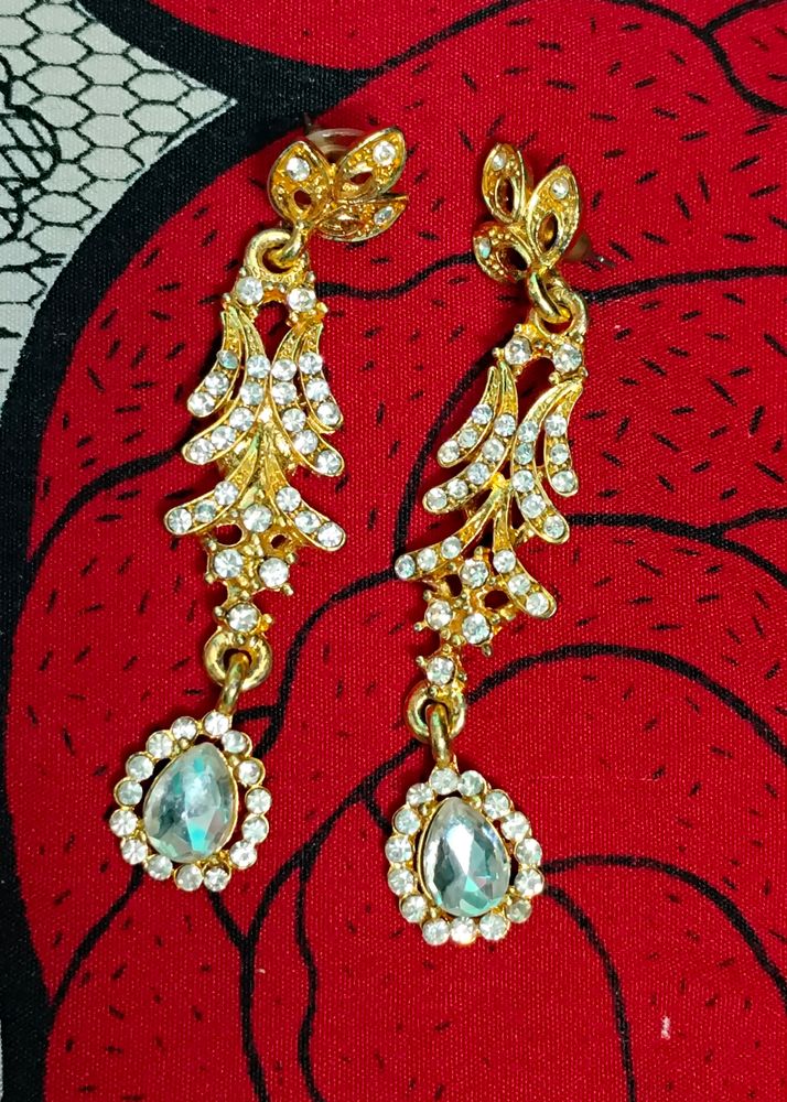 Long  Earing With white stones