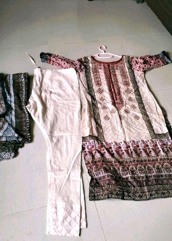 Pakistani Suit Set