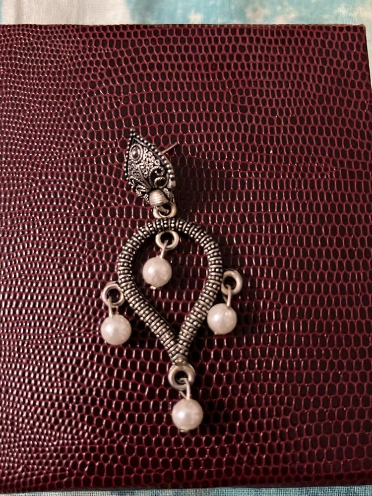 Vintage Pearl Drop Earnings