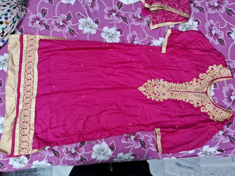 Embroidery Kurta Set