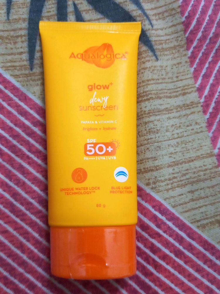 Aqualogica Glow+ Dewy Sunscreen