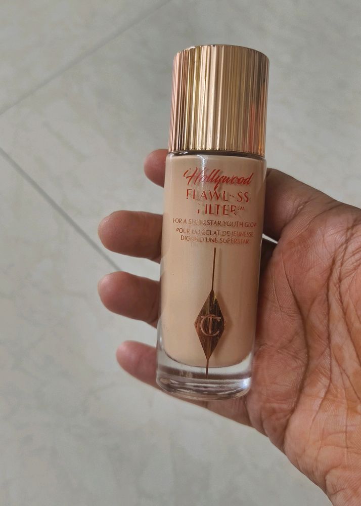 Charlotte Tilbury Hollywood Flawless Filter - 2