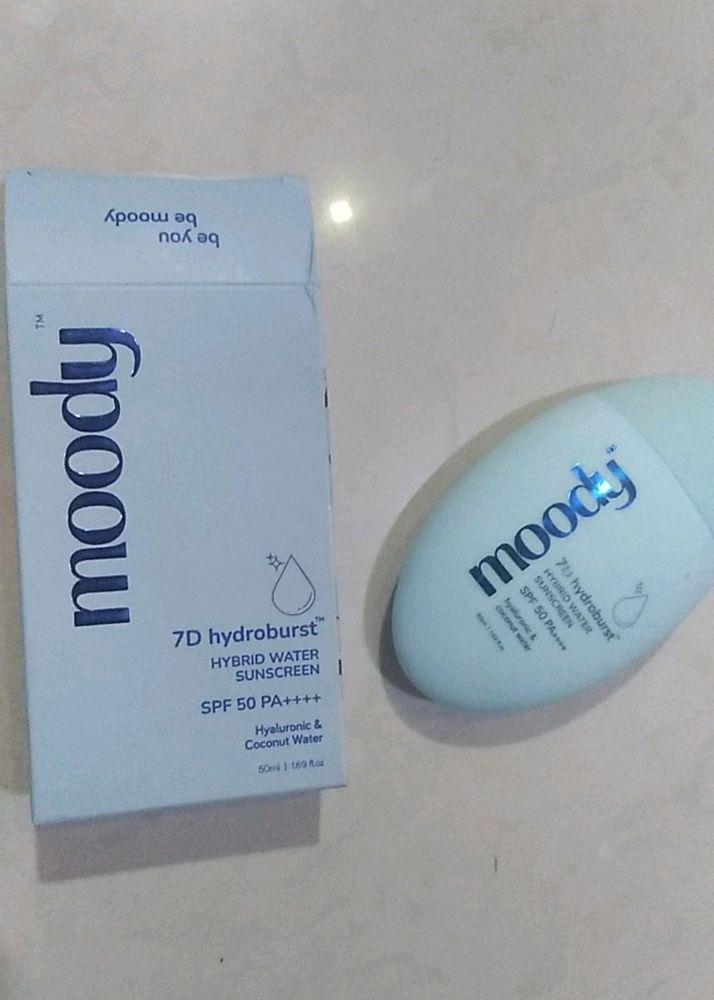 Moody Hydro Burst Water Sunscreen