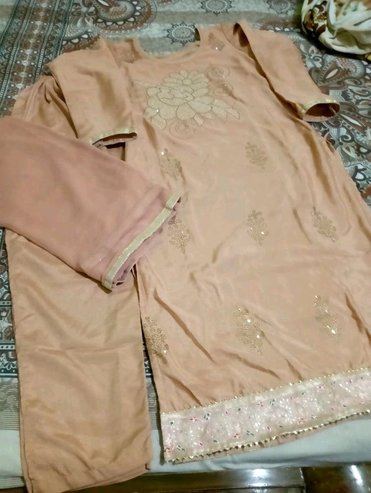 Women Stylish Kurti Trouser And Dupatta Set