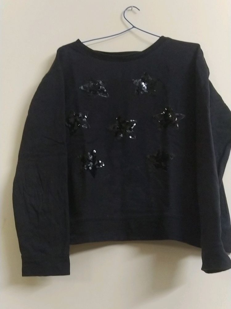 Black Crop Top For Cosy Winter