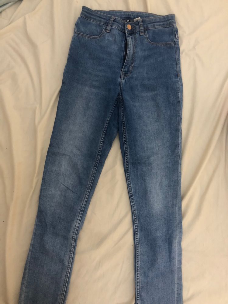 H&M High Waisted Pencil Fit Denims EUR 38