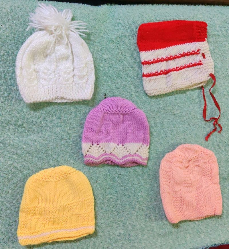 Woollen Caps (Set Of 5), New Born To 12 Mon