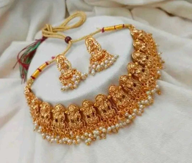 Laxmi Devi Jewellery Set