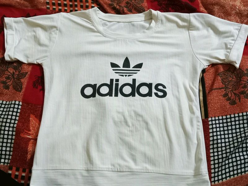 ADIDAS white T Shirt 👕