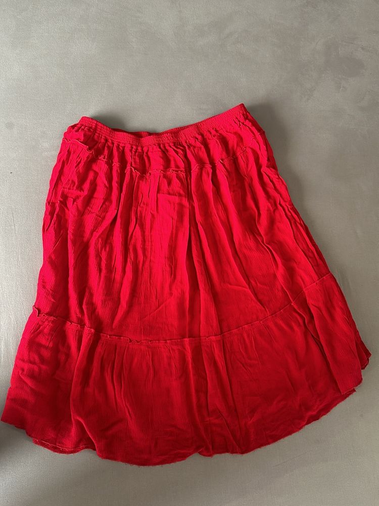 Red gather skirt (size L/XL)