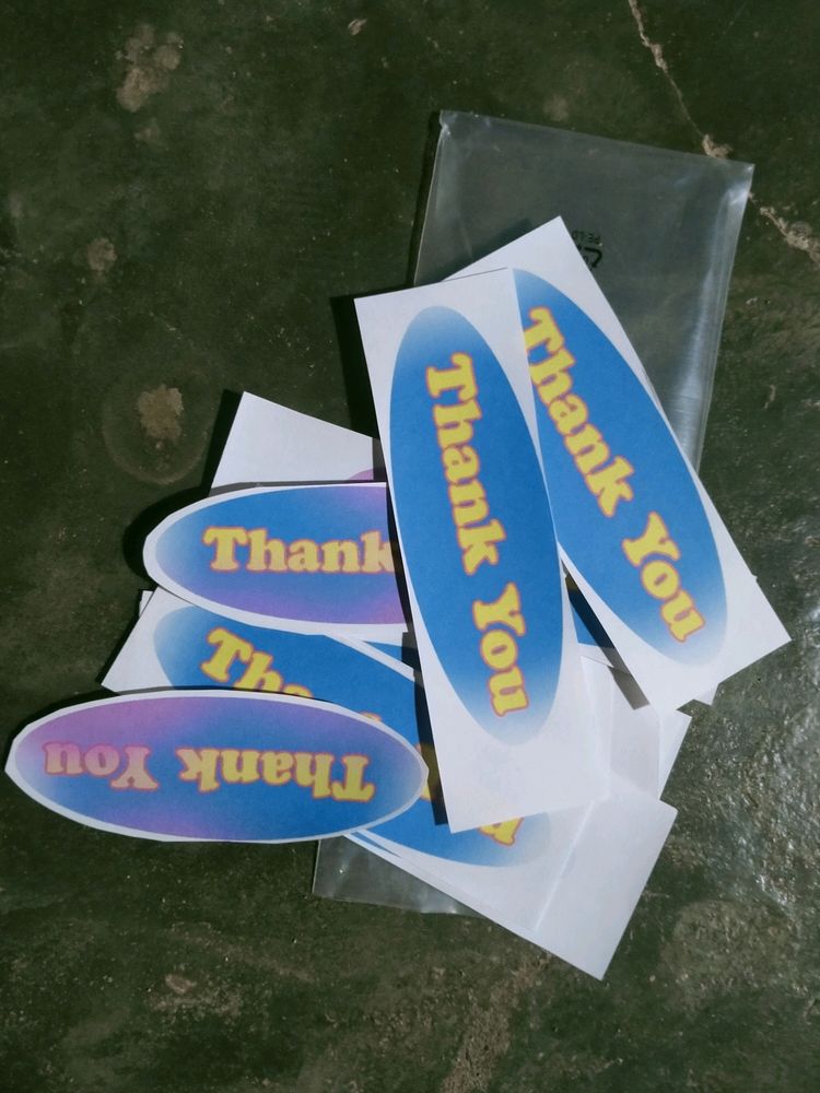 "Thank You" Title Paper Pieces