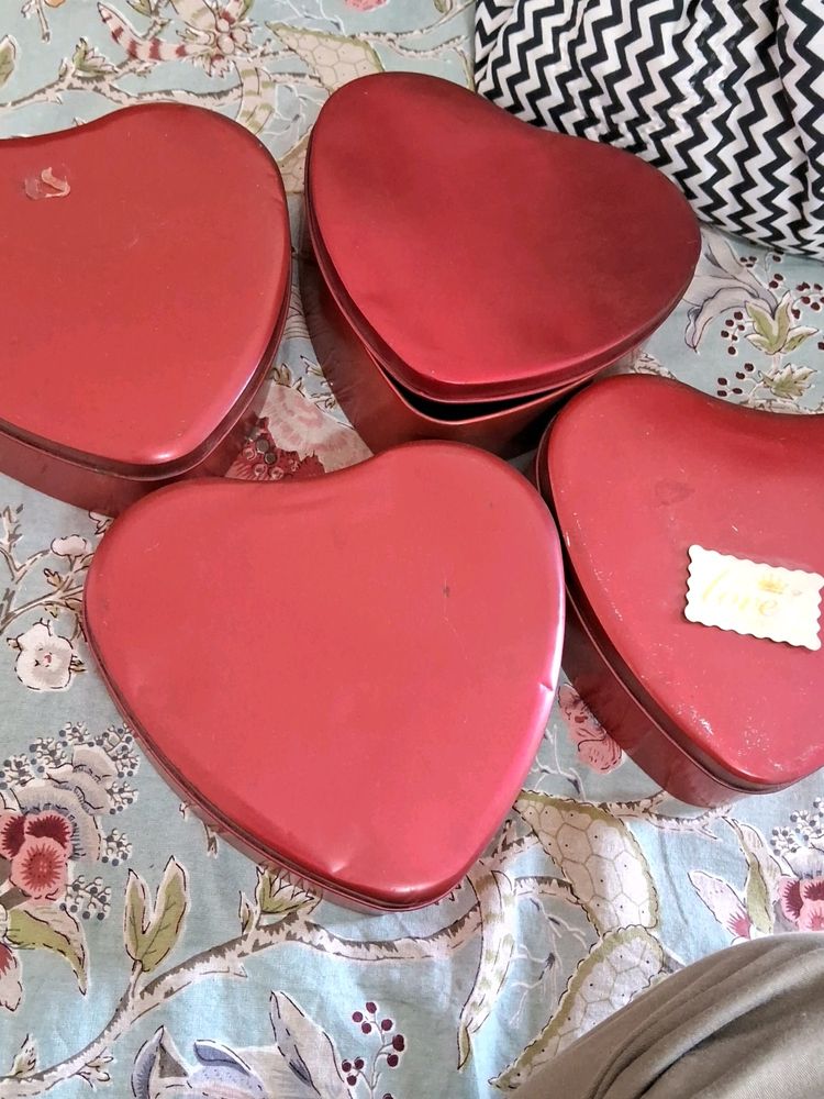 Tin Box Heart Shape