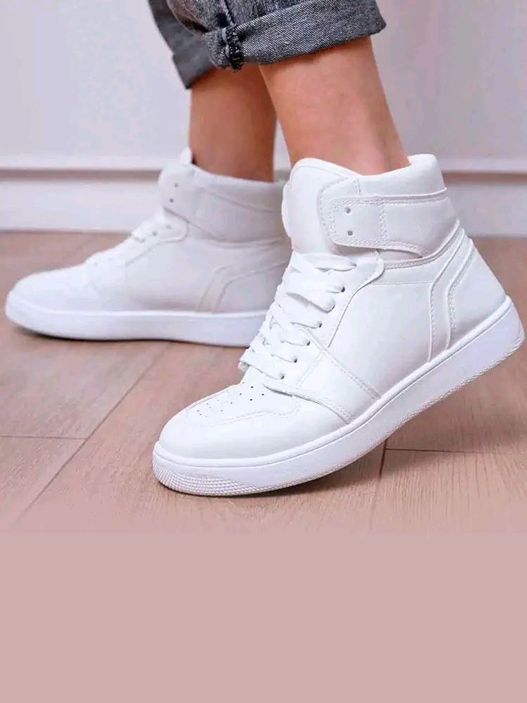 Unisex Sneakers ❤️