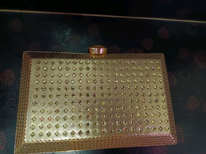 New Party Wear Clutch