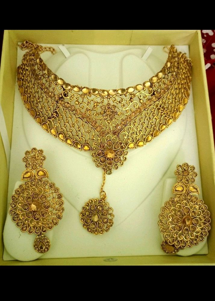 Golden Necklace Set