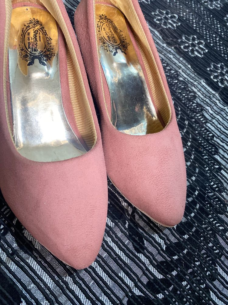 Mauve Pink Heels  From Shoetopia