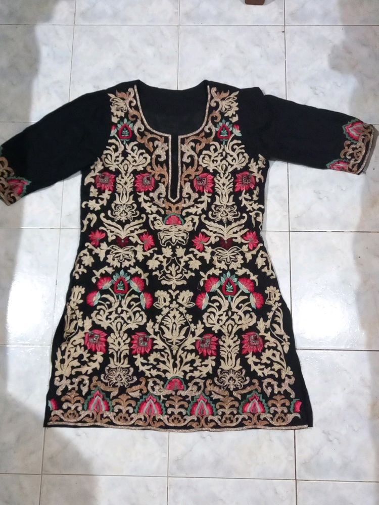 EMBROIDERY KURTA