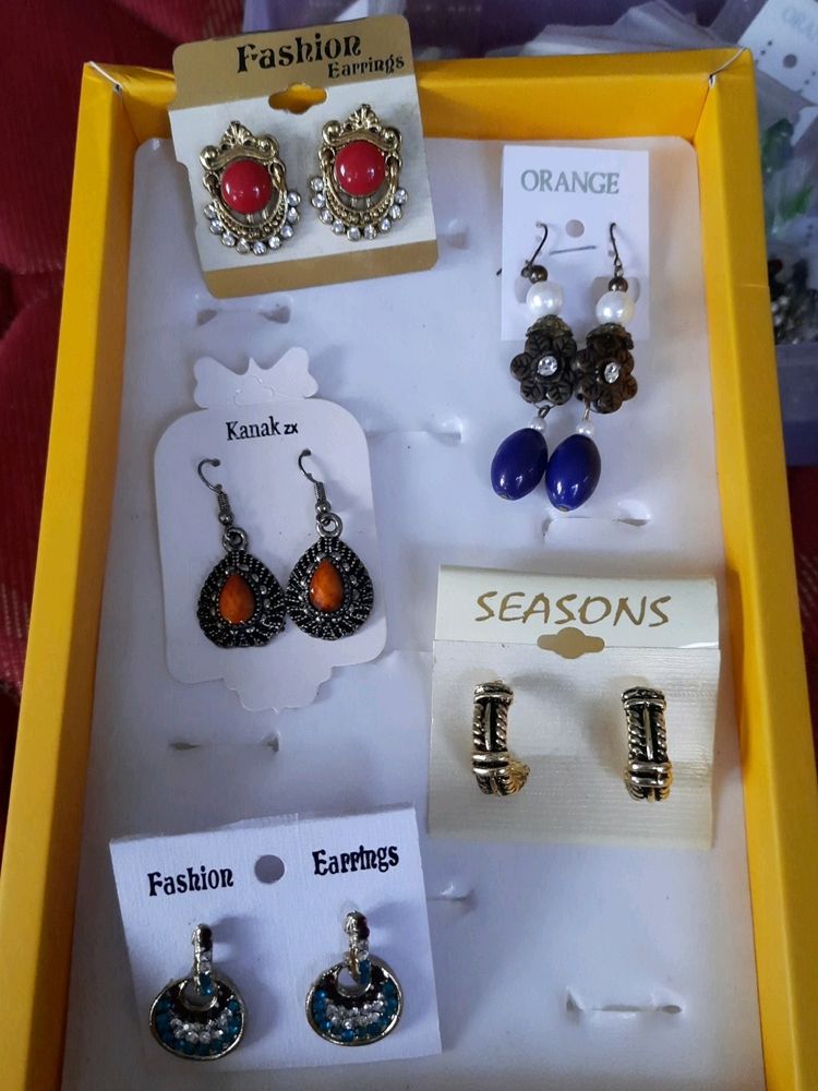 5 Earrings All New