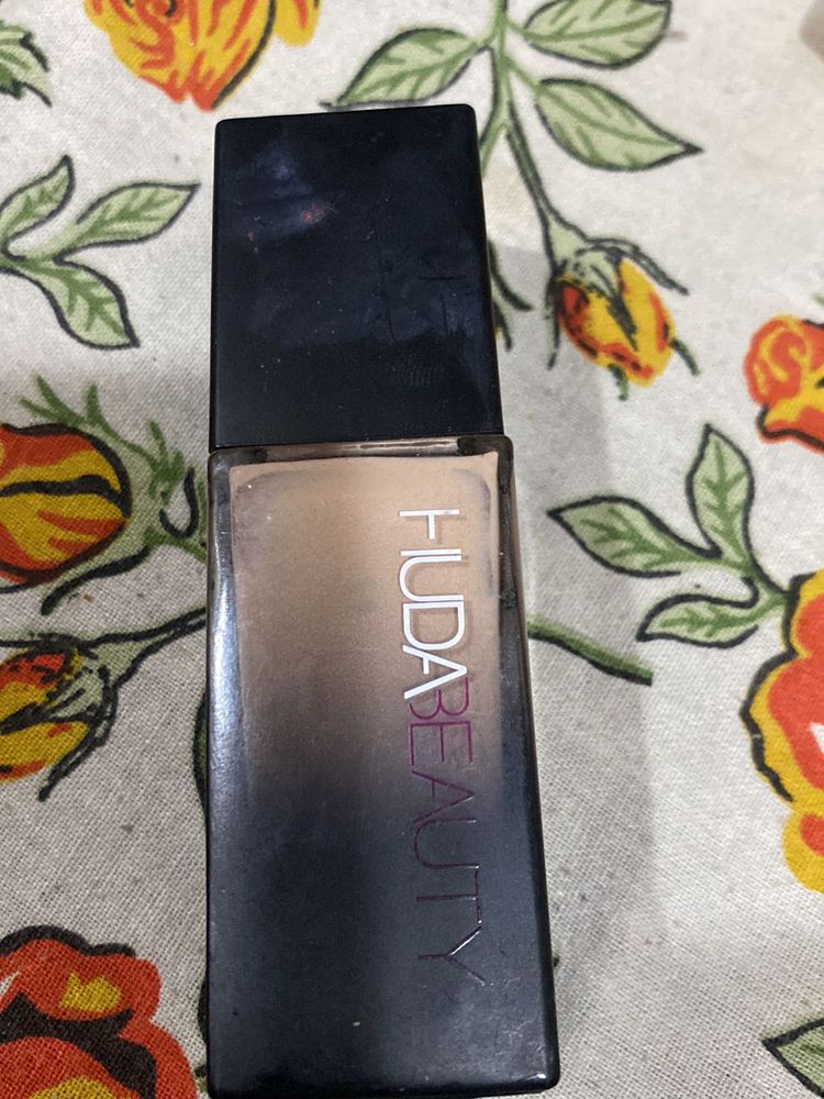 Huda Beauty Foundation