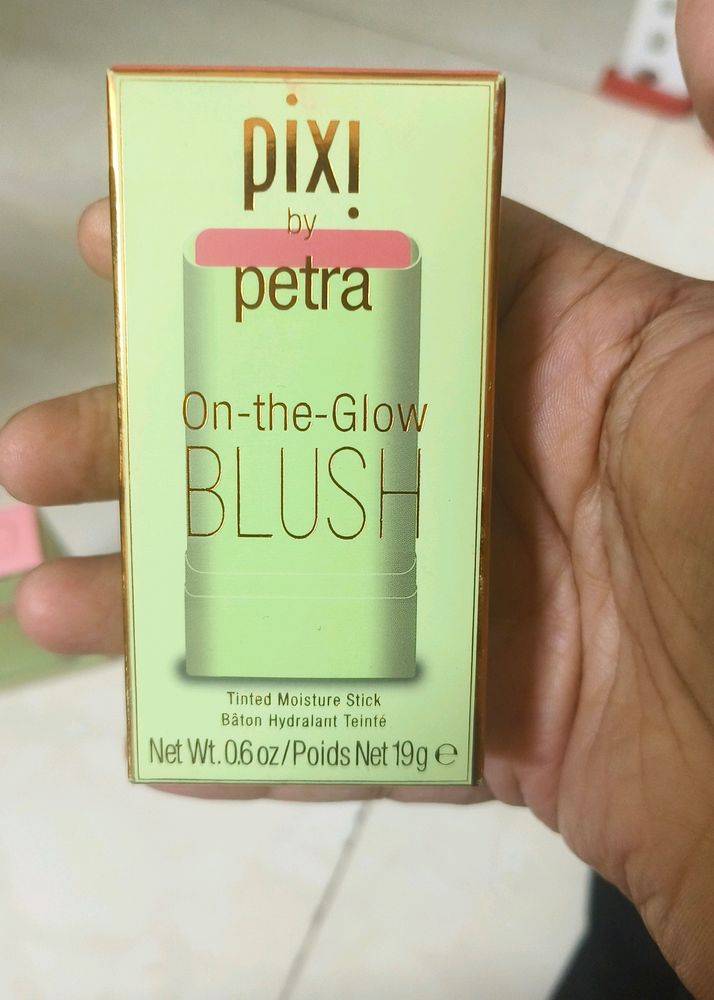 Pixi Blush Stick - 1000 Each