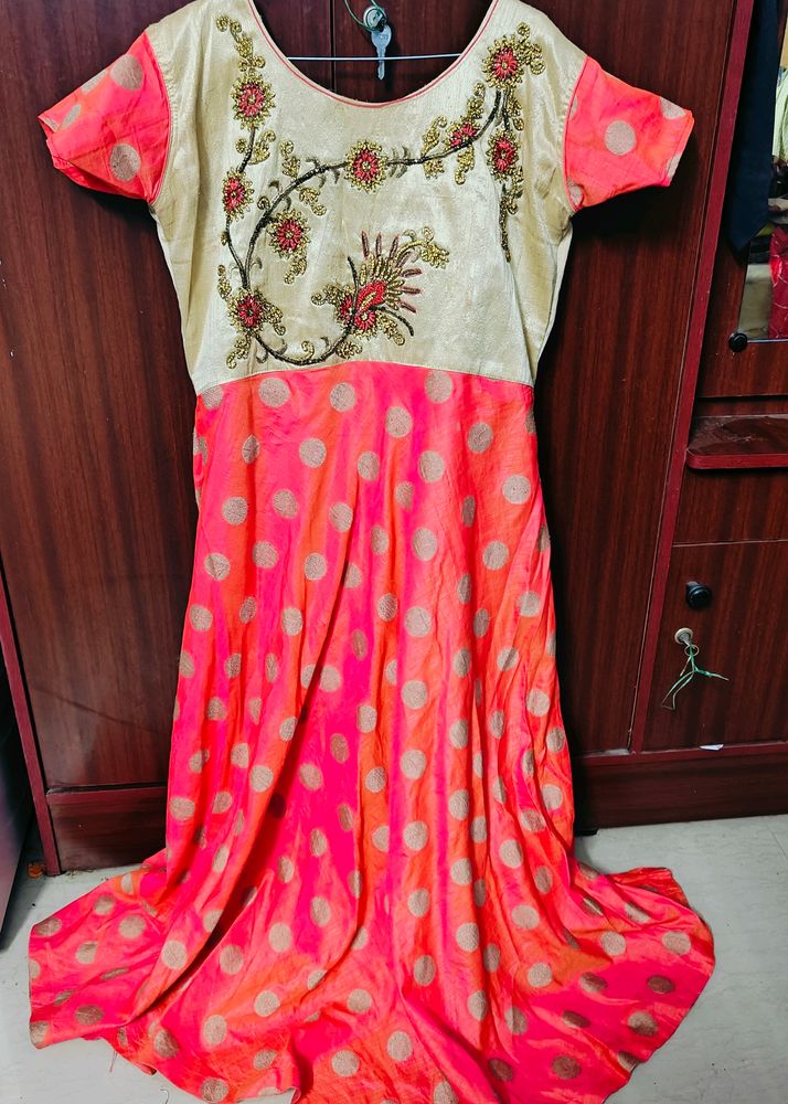 💥💥Marvellous Coral Colour Ethnic Gown 💥💥