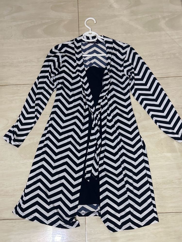 Stylish Blue White zig zag strip pattern Dress 👗