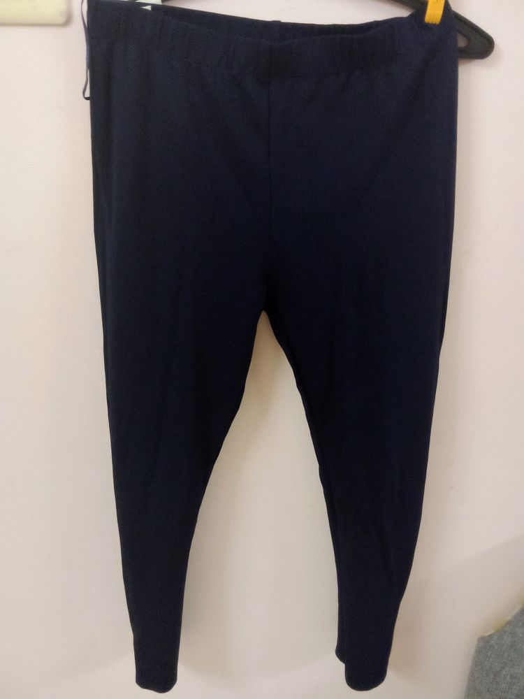 Women Soild Dark Blue Jeggings With Ankle Zip