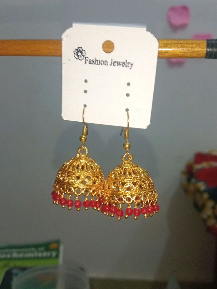 Golden Jhumki...