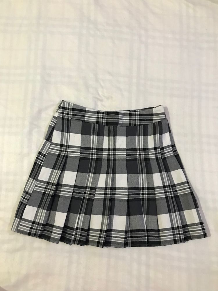 Grey+white Pleated Skirt 8-10yrs (waist 24)