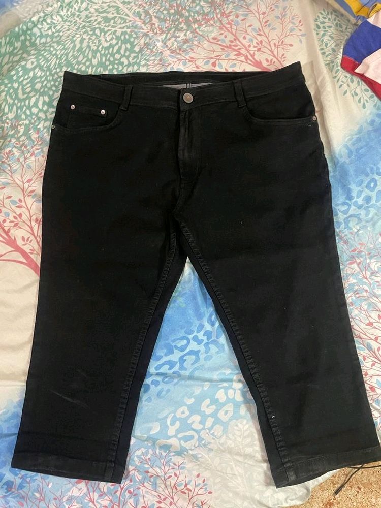 2. New Cropped Ladies Jeans, Size 38