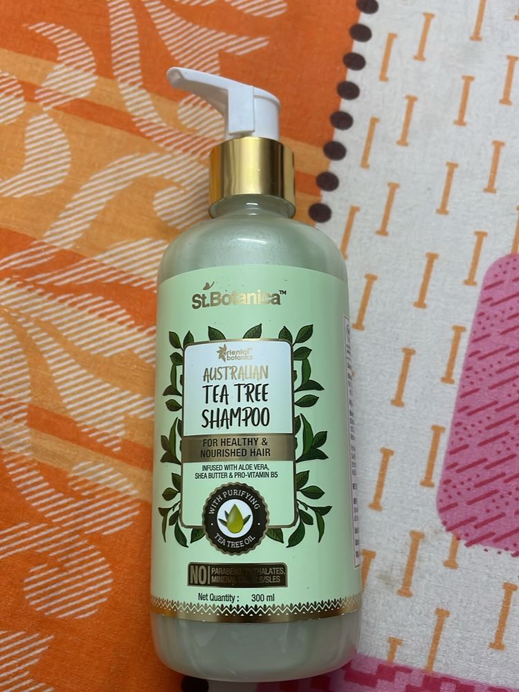 St. Botanica Tea Tree Shampoo