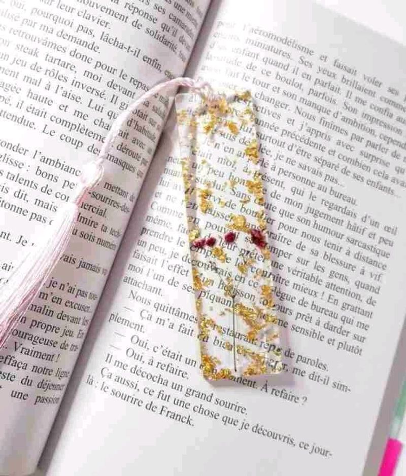 ☘️Resin Bookmark 🔖📑