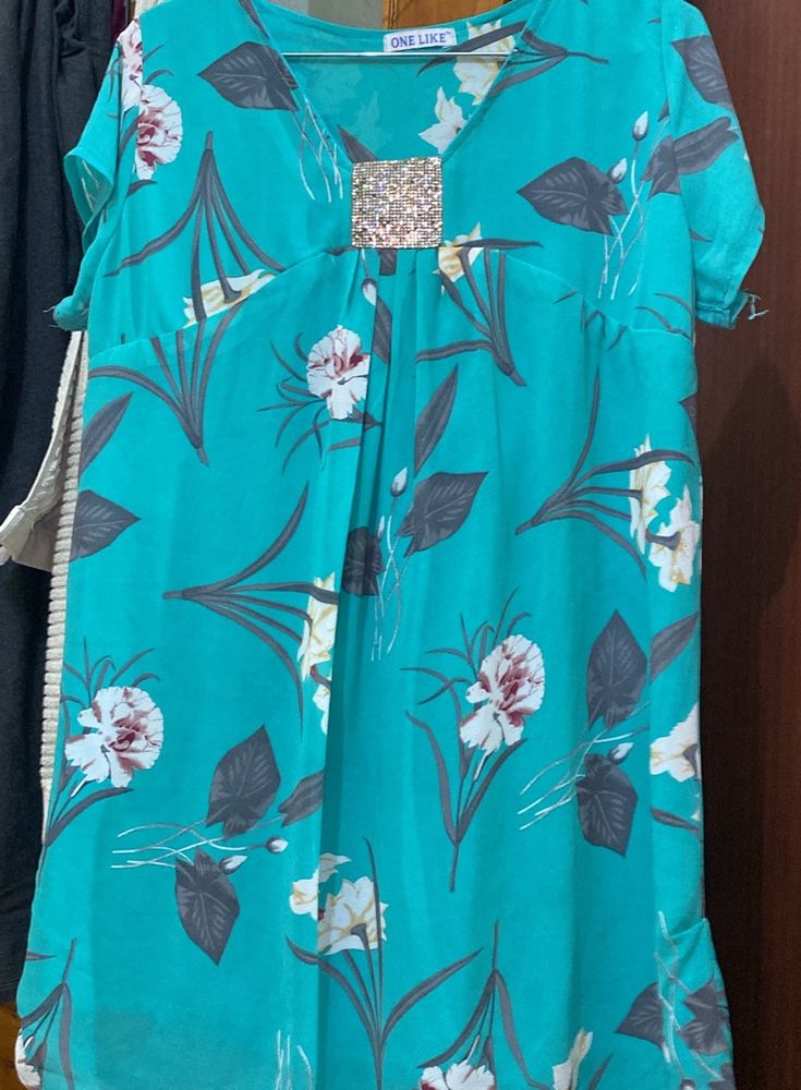 Sea Green Top Floral Flowers Size Xl