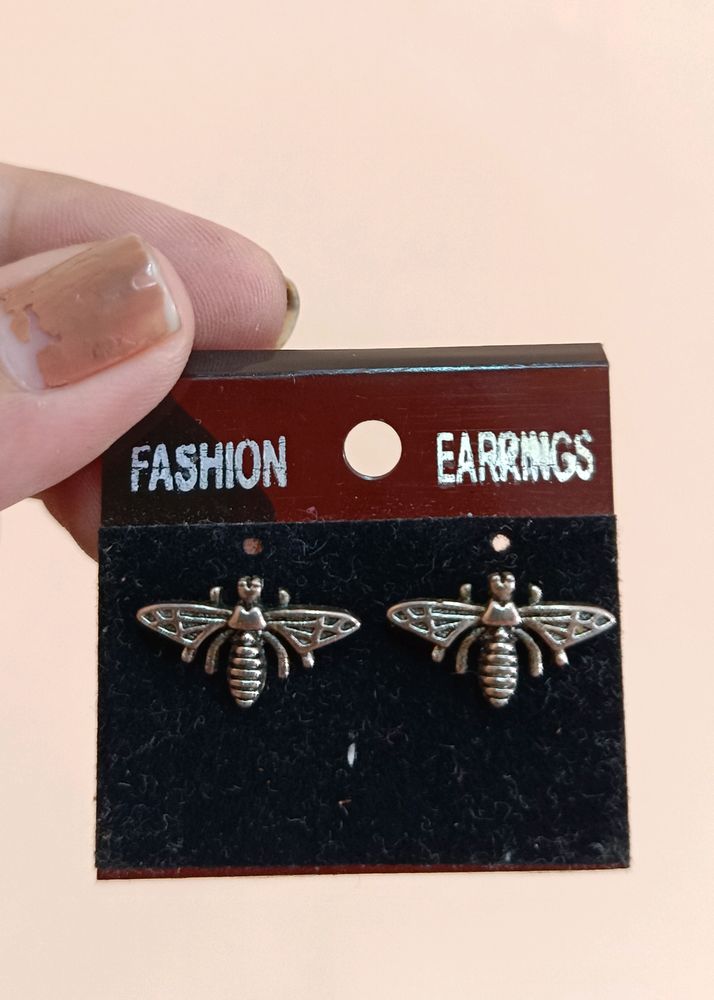 2 pair of Funky earrings studs