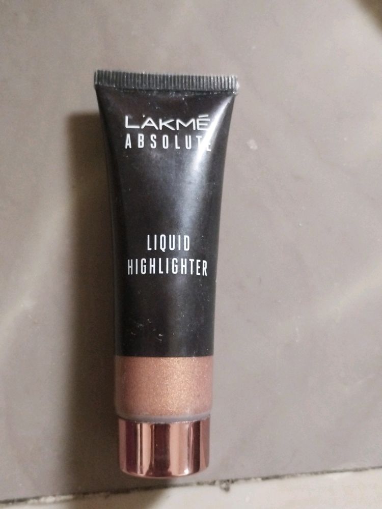 Lakme Absolute Bronze Highlighter