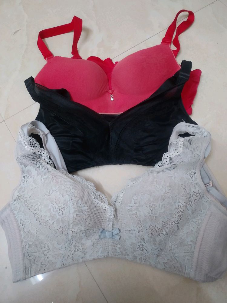 Used But Wearable Cool Bra Set Of 3