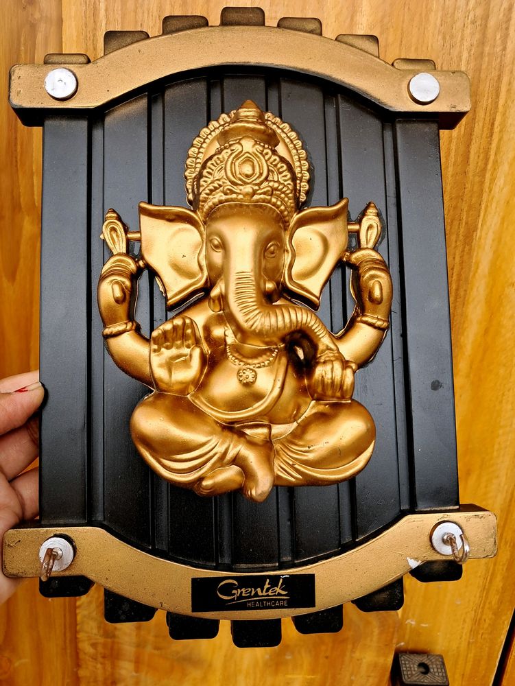 Beautiful Ganesh Ji Show Piece & Key Holder