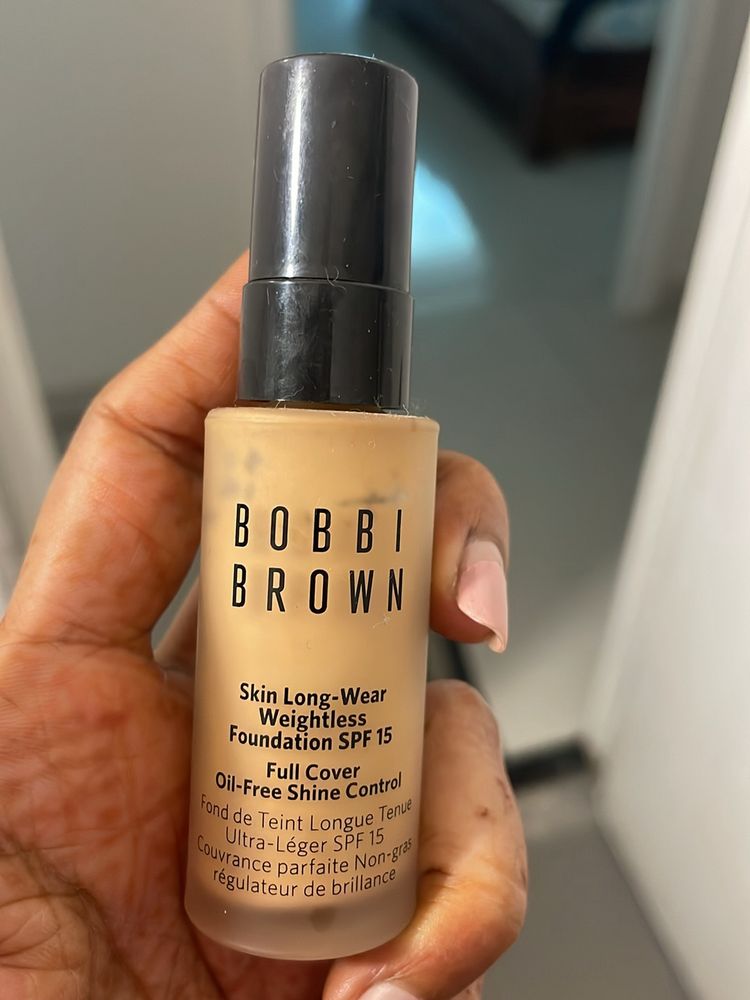 Bobbi Brown Foundation