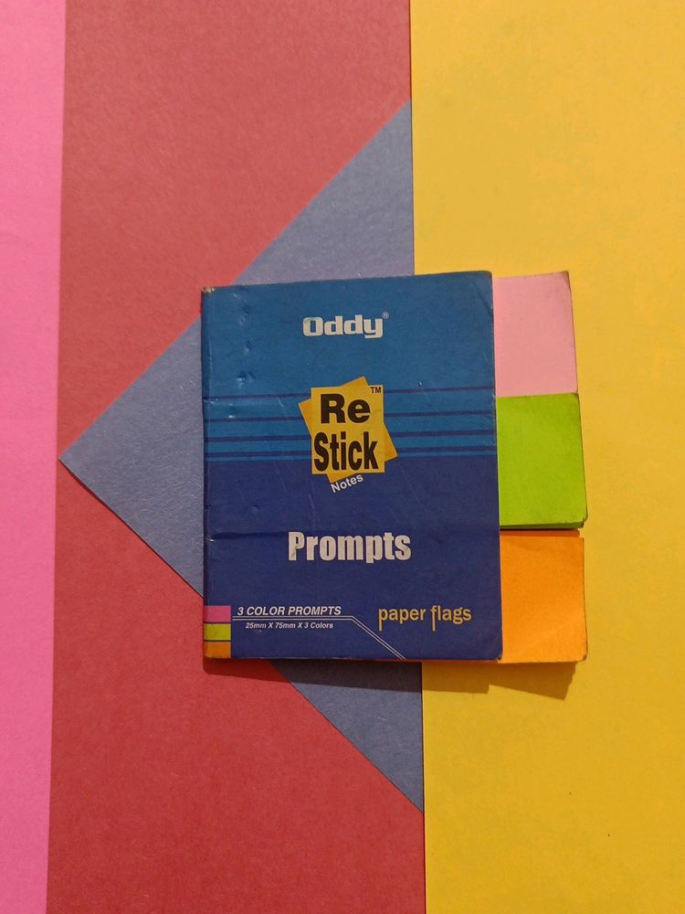 Oddy Paper Flags (Sticky Note)