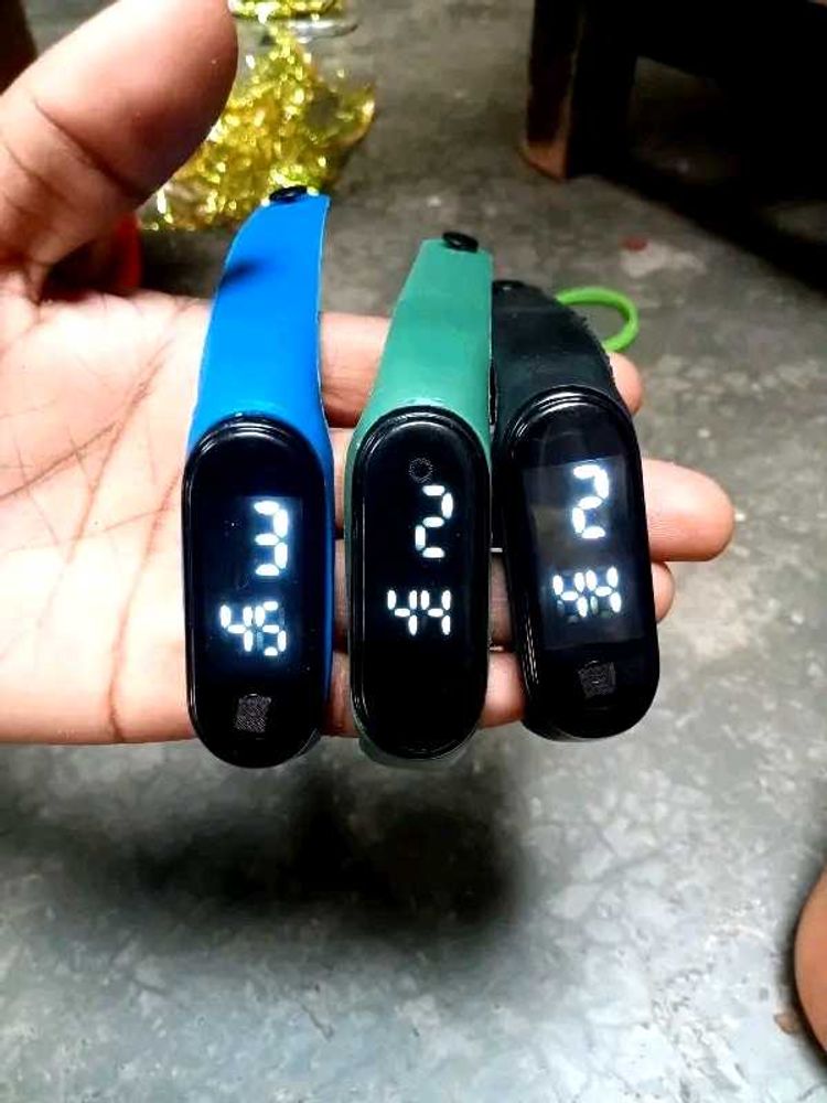 3 Digital Watch