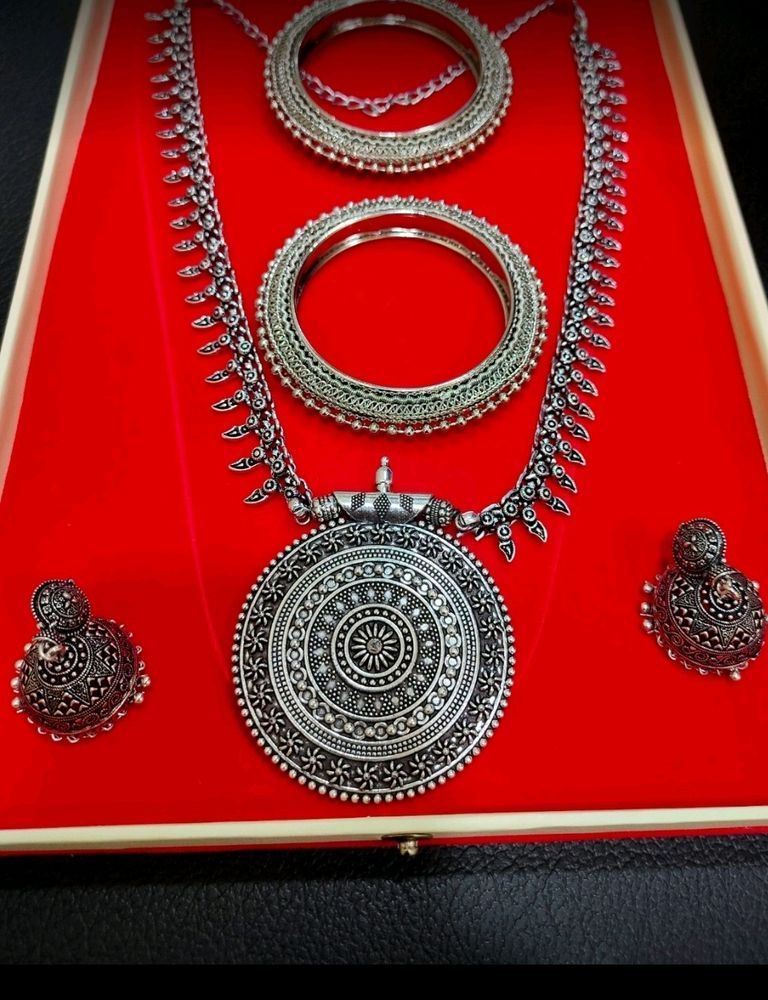 Awesome Oxidized Jewellery Set