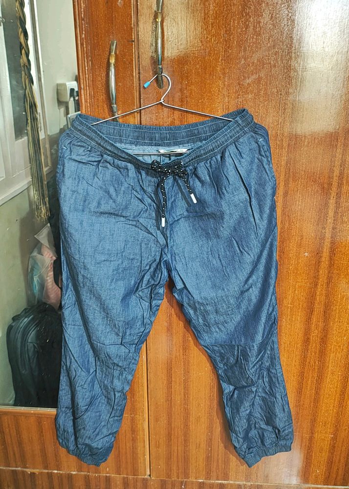 Jogger Jeans