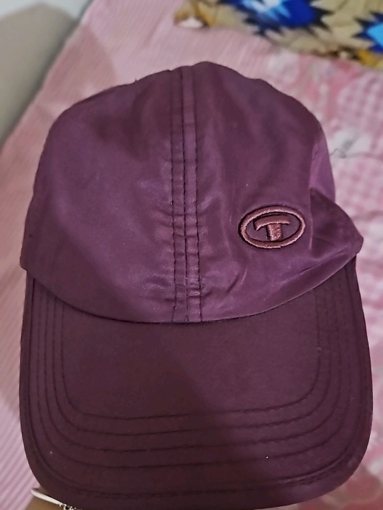 A Purple Colour Cap For Both Men/Women