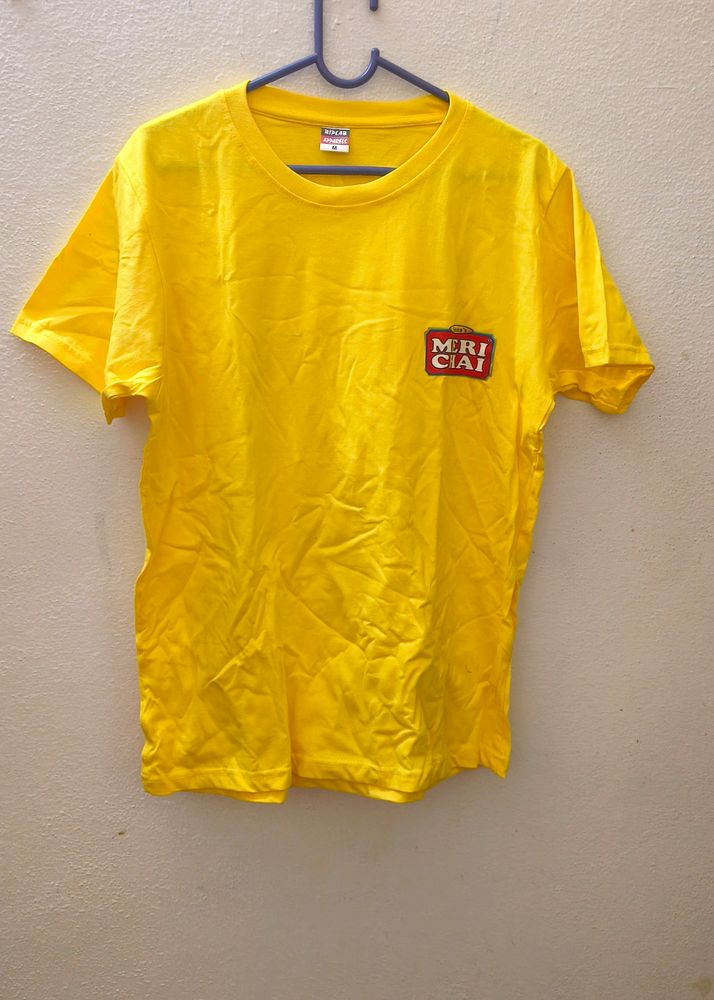 Elegant Men T Shirt Yellow 🟡 Colour