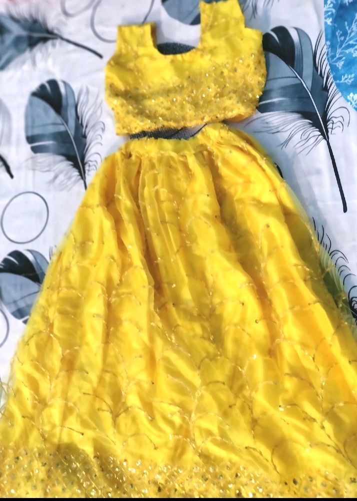 ◔◡◔)っYELLOW WEDDING LAHENGA 3PEACE DRESS