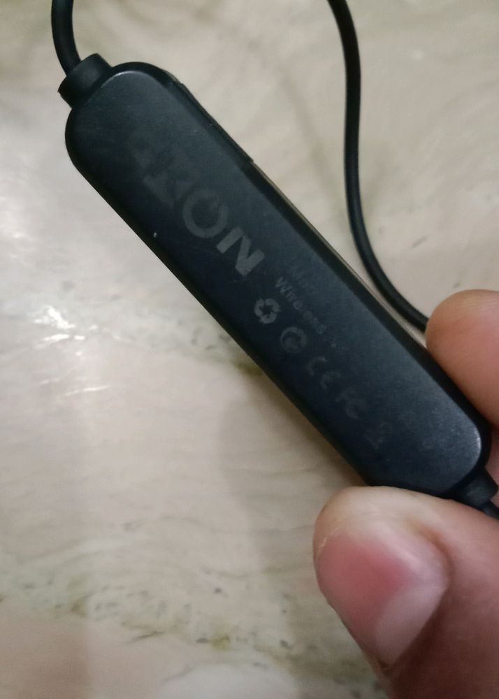 Bluetooth Lead