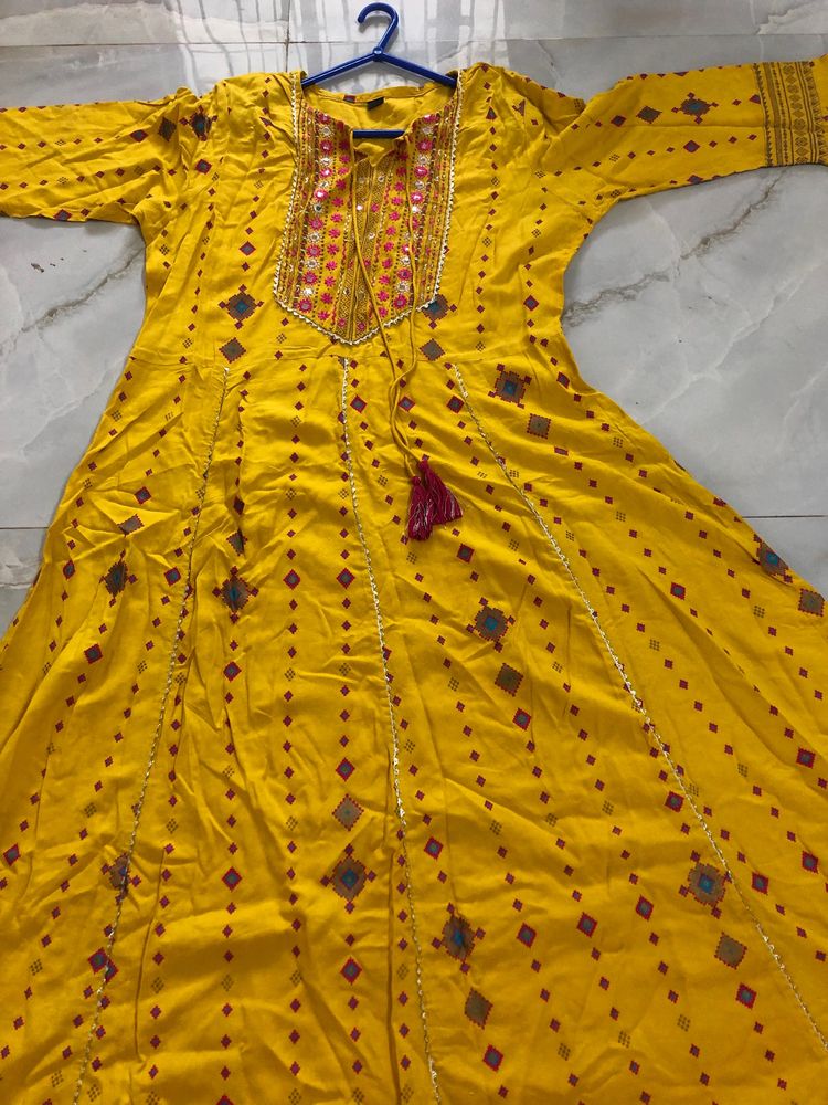 Yellow Colour Kurtha