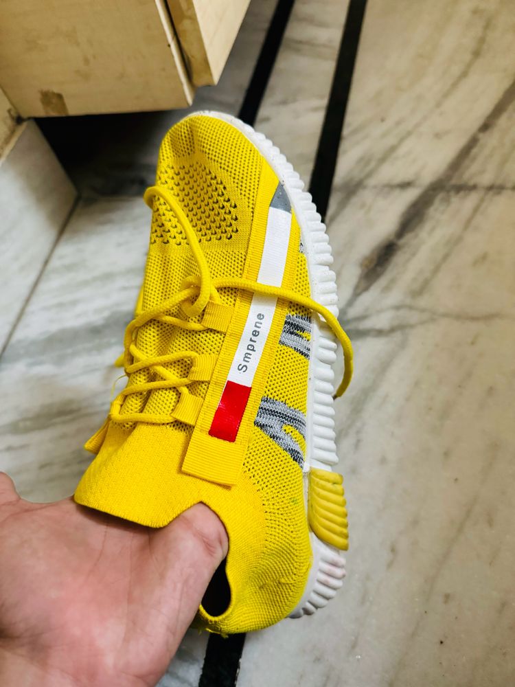 YELLOW SHOES😍 👟