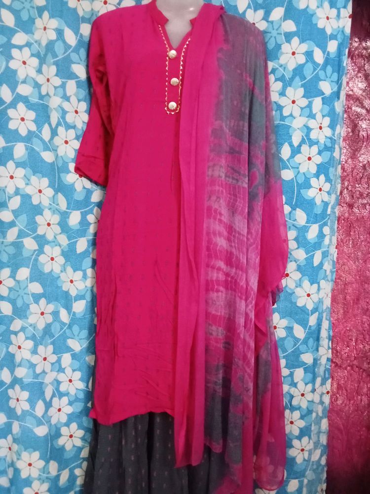 Kurta Set With Dupatta